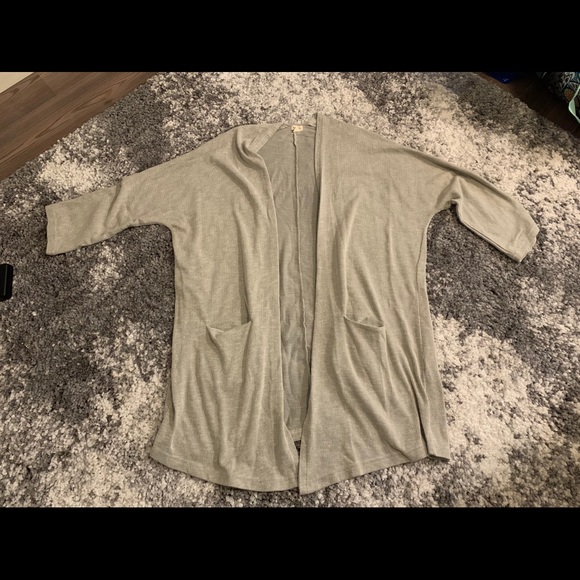 Cardigan - Picture 10 of 10